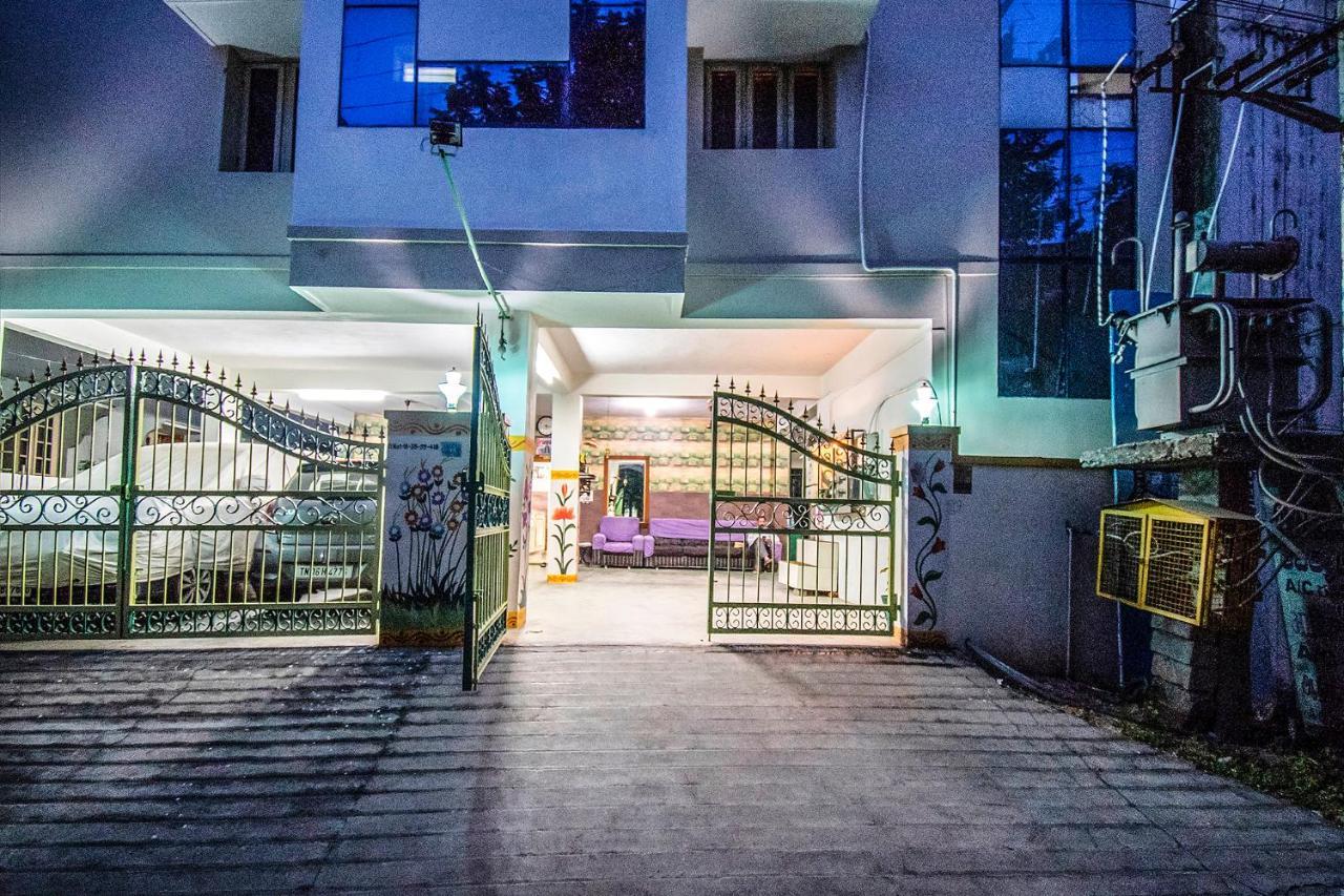 Fabhotel Aditya Yatri Nivas - Nr Tirupati Railway Station Exterior foto